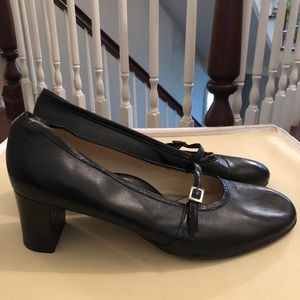 Taryn Rose black heels